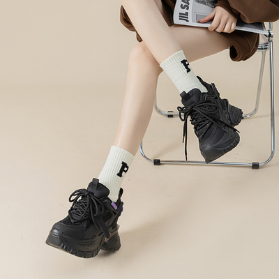 Crest Platform Sneaker'ları