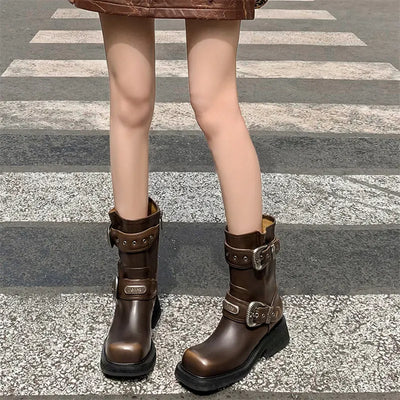Şekillendirilmiş Taban Moda Botları